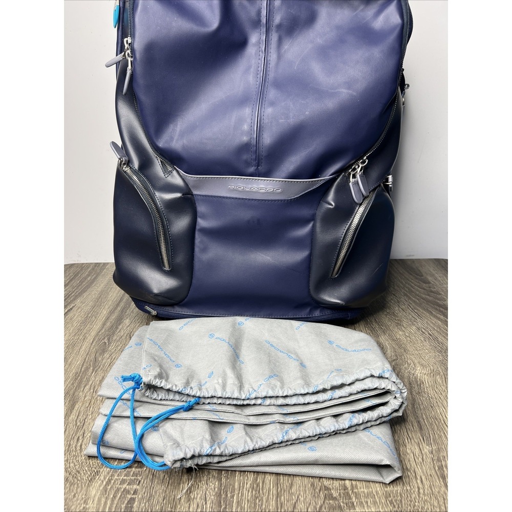 PIQUADRO Coleos Cabin Backpack Trolley Night Blue Rolling Suitcase Carry-On EUC! - Picture 2 of 16